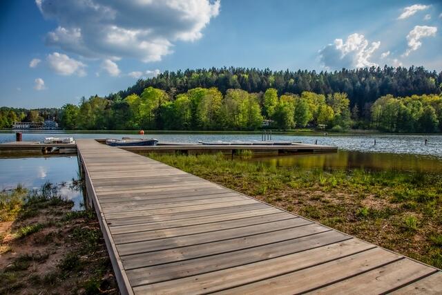 Der Steg in den See wurde komplett erneuert | Foto: Ursula Engelmann