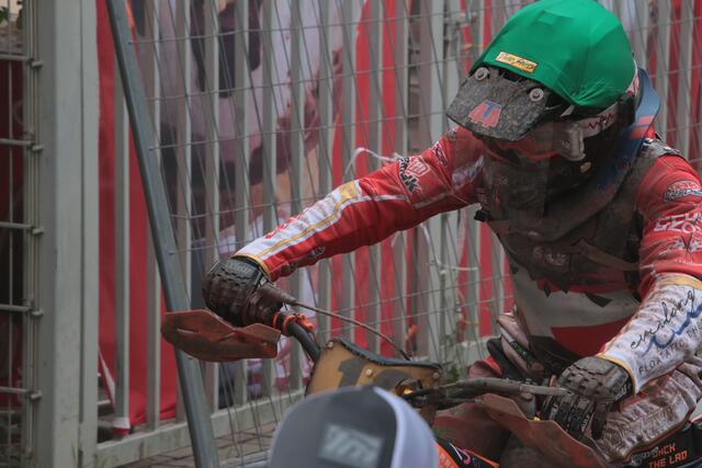 Gleich geht es auf die Bahn | Foto: Franz Walter Mappes