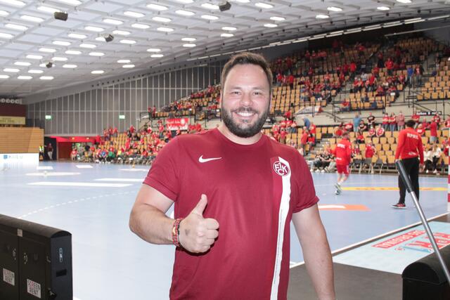Nur wenige FCK-Fans waren beim Eulen-Spiel zu sehen (Foto Michael Sonnick)
