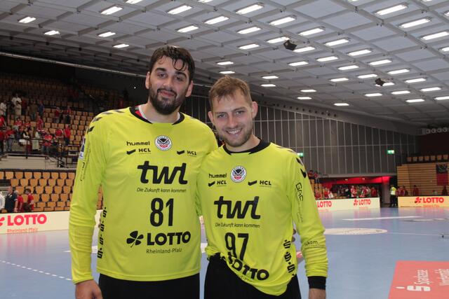 Die Eulen-Torhüter Matej Asanin (links) und Ziga Urbic (Foto Michael Sonnick)