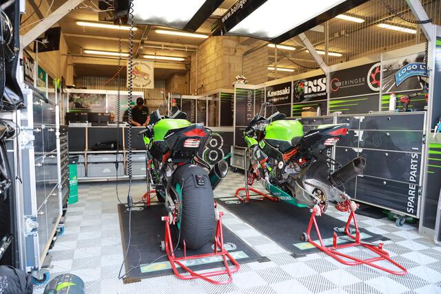 Die Box vom Team Bolliger Switzerland (Foto Hartmut Reuschel / moto-foto)