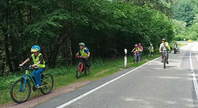 Fehlende Radspur an der Landesstraße | Foto: adfc