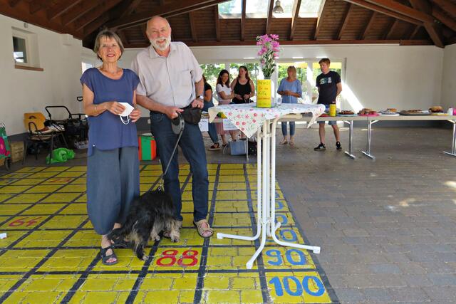 Ehepaar Schmerbach mit Bruno auf dem Weg zu den Gärten | Foto: Brigitte Melder