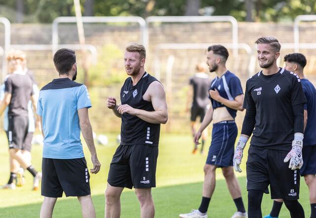 Gute Stimmung herrschte beim Trainingsauftakt des SV Waldhof. | Foto: Christian Gaier
