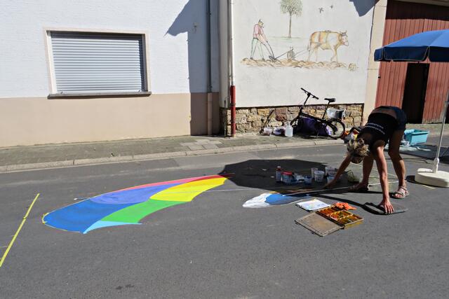 Marion Ruthardt mit Sonnenschirm | Foto: Brigitte Melder