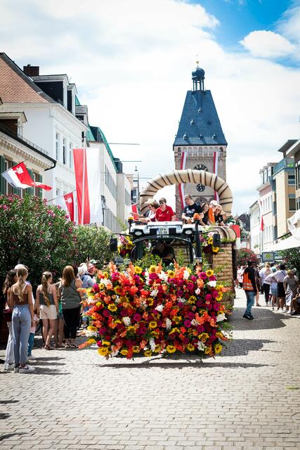 Farbenprächtiger Umzug | Foto: Cornelia Bauer
