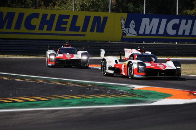 Die zwei Toyota-Autos komplettierten das Podium (Foto Hartmut Reuschel)