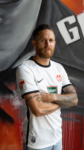 Das Auswärtstrikot des FCK | Foto: MS-Sportfoto / Michael Schmitt / 1. FC Kaiserslautern
