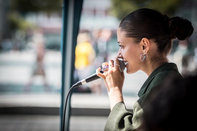 Die Sängerin und Songwriterin Enya verkörpert den neuen Archetyp moderner Pop-Artists.  | Foto: Christian Gaier