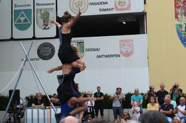 CIE BALANCETOI (Belgien) 
"Trois Têtes et un Chapeau"
Comedy Club Bürgerhof | Foto: Basaric-Steinhübl