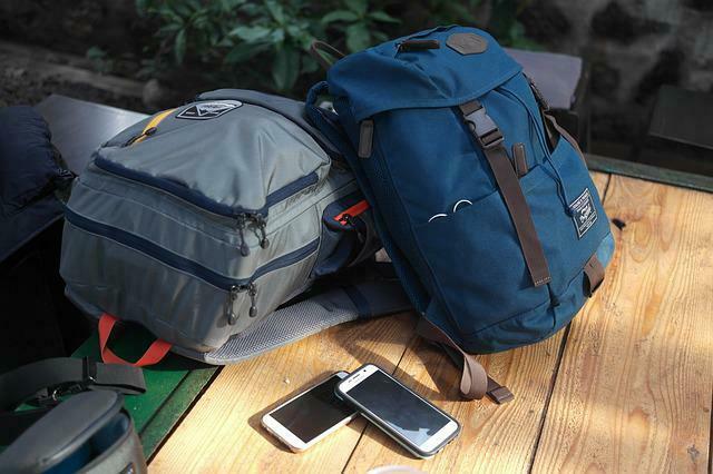 Für jedes Familienmitglied sollte eine Tasche oder ein Rucksack gepackt werden | Foto: Bild von Yong /Pixabay 