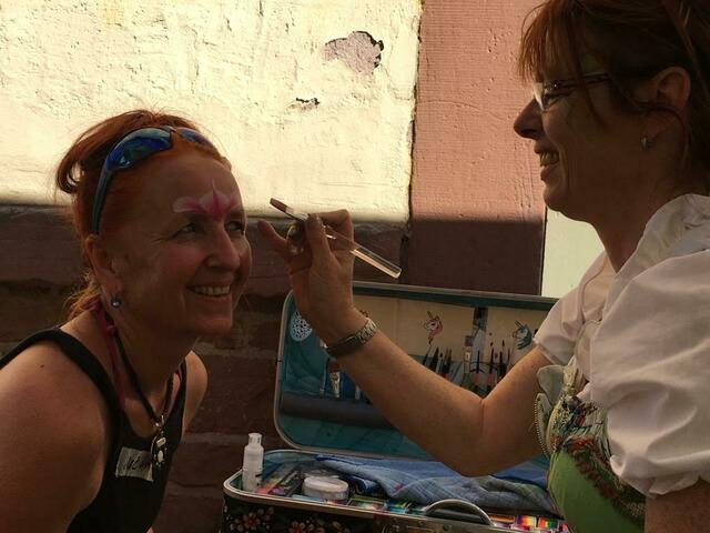 Nicht nur Kinder konnten sich schminken lassen | Foto: Ortsgemeinde Gleisweiler