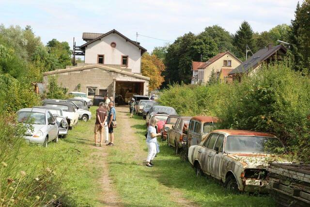 In so manchem Hinterhof finden sich alte Schätze, die darauf warten, aufgehübscht zu werden | Foto: Karsten Heidlauf