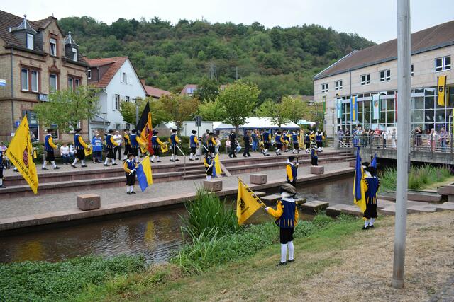 Einmarsch der Trifelsherolde | Foto: Bender