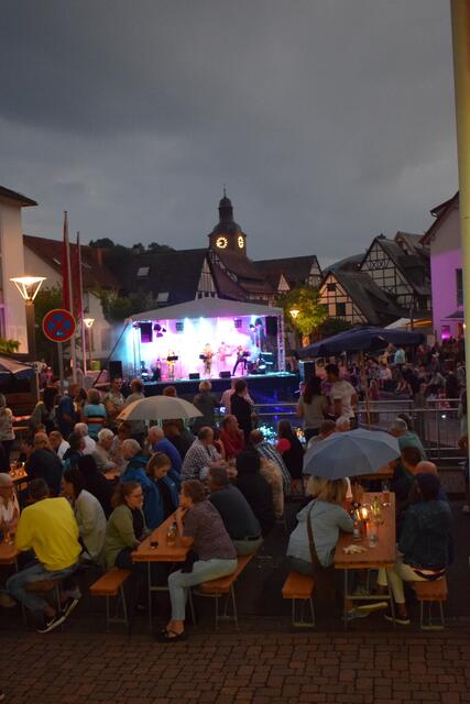 Ein paar wenige Regentropfen können die Stimmung nicht trüben | Foto: Bender