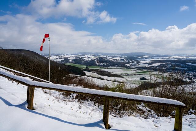 Schnee im April 22 auf der Drachenflugrampe bei Pfeffelbach | Foto: Stefan Jung
