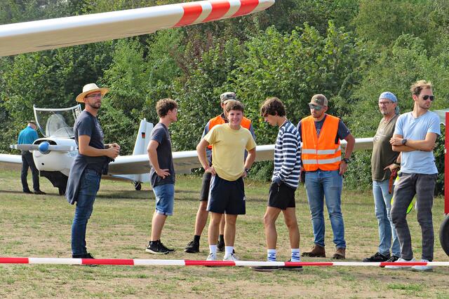 Kurze Lagebesprechung | Foto: Brigitte Melder