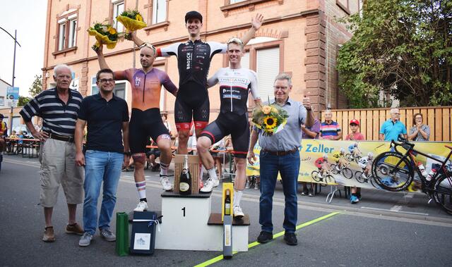 Siegerehrung Rennen 2 Profis | Foto: Gemeinde Mutterstadt