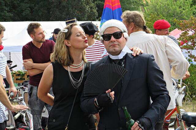 Im Style von Karl Lagerfeld mit Model | Foto: Brigitte Melder