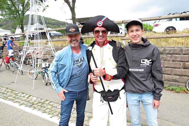 Familientreffen: Tom Glaser (INJOY), mit Neffe Alfons V. und Timo | Foto: Brigitte Melder