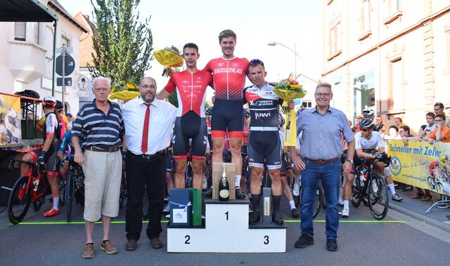 Siegerehrung Rennen 1 der Amateure | Foto: Gemeinde Mutterstadt