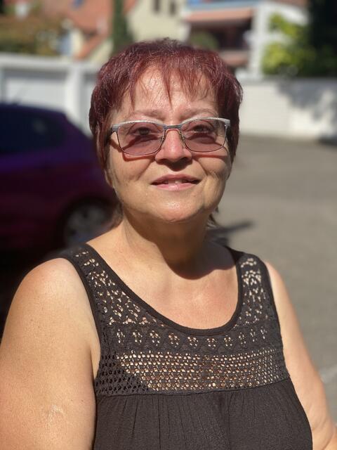 Leiterin Kornelia Lundßien  im Hof der Einrichtung | Foto: Foto: Matheis