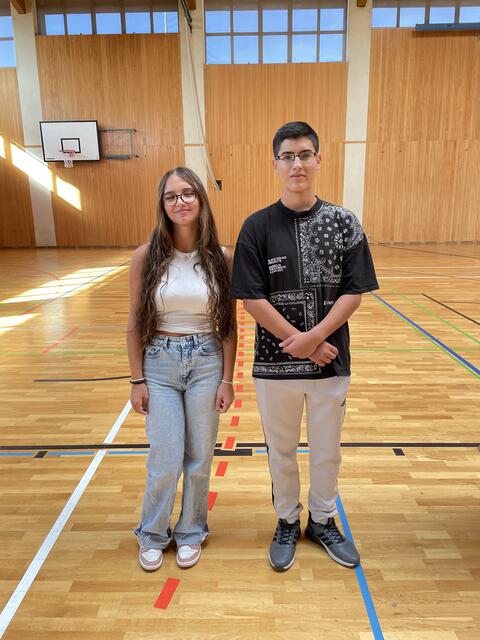 Die Schülersprecher Leona Krasniqi und Beytullah Baylan | Foto: Weiler