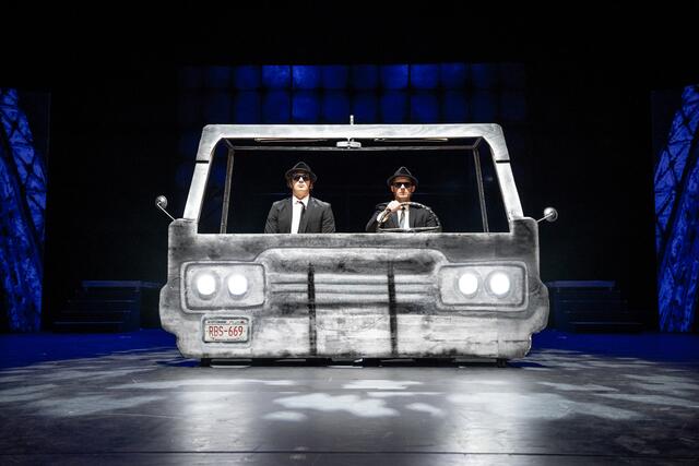 Julius Lehmann (links) und Lars Gußmann (rechts) als Jake und Elwood Blues | Foto: Alen Lubic