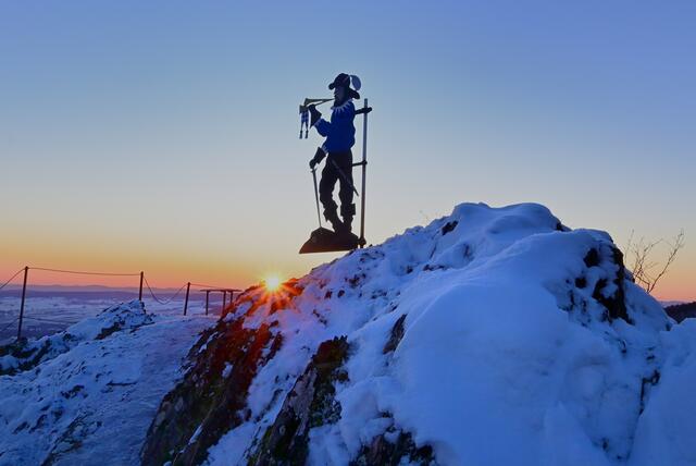 Der Eiserne Mann auf dem Beutelfelsen am Donnerserberg - Januar 2021