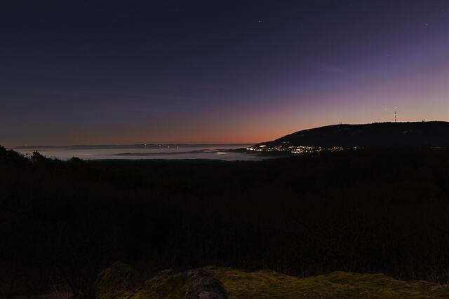 Das Nebelemeer zieht Richtung Donnersberg. - Januar 2022
