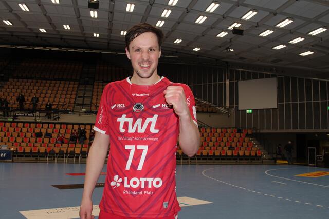 Jannek Klein warf vier Tore für die Eulen Foto Michael Sonnick)