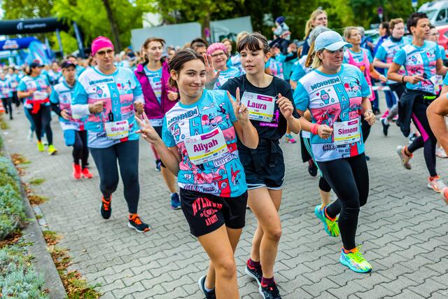 Gute Stimmung auf der Strecke - beim neunten engelhorn sports Frauenlauf in Mannheim | Foto: Christian Gaier