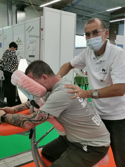 Wohltuende Massagetechniken stehen auch in diesem Jahr auf dem Programm der Gesundheitsmesse. Foto: Kling-Kimmle
