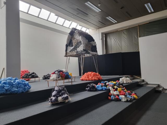 Ausstellung „Michael Beutler — Stardust“ im Wilhelm-Hack-Museum | Foto: Basaric-Steinhübl