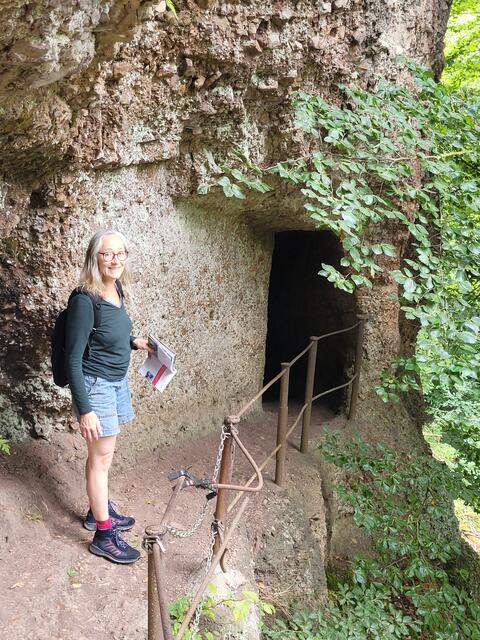 Ein besonderes Schmankerl in der Falkensteiner Schlucht ist eine fachmännisch in den Fels gehauener Stollenweg | Foto: Pacher, Markus