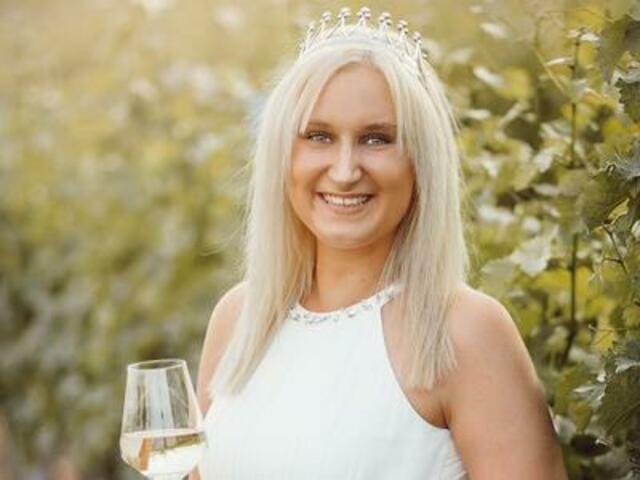 Beim Winzerfestumzug 2022 dabei: Weingräfin des Leininger Landes Mara I. | Foto: ps