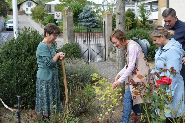 Gärtnerin Désirée Winkler bietet ihre Hilfe an