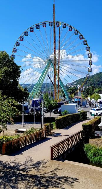Vor dem Wurstmarkt | Foto: A. Abt