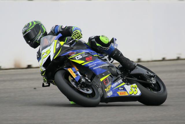 Yamaha-Pilot Nicolai Kraft startet für das vom Rubin Racing Team in der Supersport 600-Klasse (Foto Thomas Haas)
