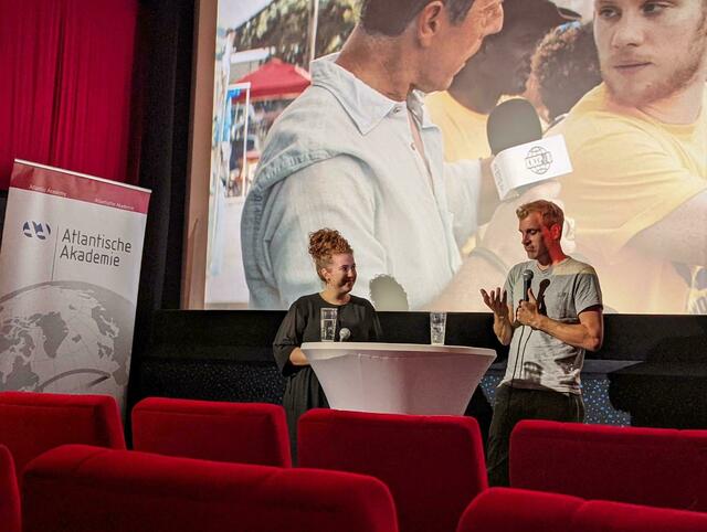 Regisseur Bastian Günther bei der Vorstellung seines Films "One of These Days" im Union - Studio für Filmkunst im Rahmen der kostenlosen Kinoreihe AMERICA ON SCREEN | Foto: Sarah Wagner