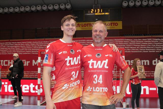 Sebastian Trost mit seinem Vater Paul (Foto Michael Sonnick)