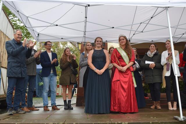 Jetzt ist es offiziell - die neue Kastanienprinzessin ist Klaudia I. | Foto: B. Bender