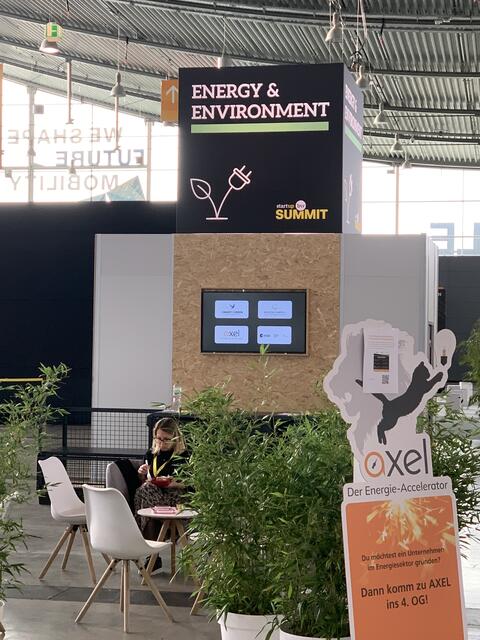 AXEL, der einzige Accelerator mit 100% Fokus auf Energie, war natürlich auch mit aktuell betreuten Start-ups vor Ort | Foto: f.e.