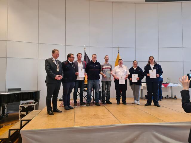 Ob Malteser, DRK, DLRG oder JUH - die zahlreichen Hilfsorganisationen waren im Ahrtal tätig | Foto: Gisela Böhmer