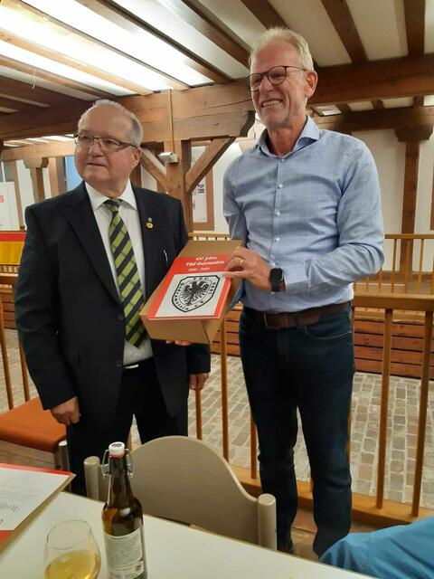 Wolfgang Kern wurde zum Ehrenvorsitzenden ernannt | Foto: TSG Godramstein