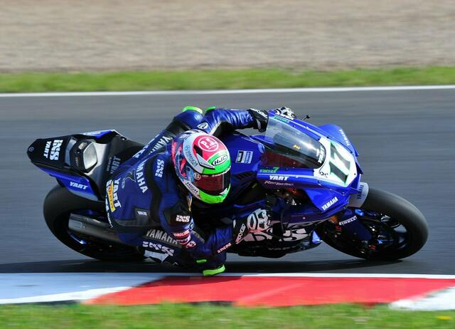 Marvin Fritz - YART Yamaha R 1 in der SBK Konfiguration