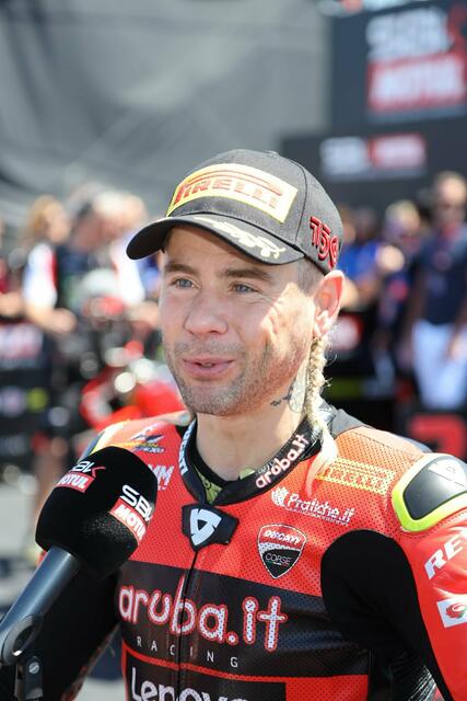 Alvaro Bautista führt die Gesamtwertung in der SBK an 