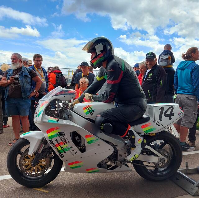 Stephen Topham auf Yamaha (Foto Eveline Walz)