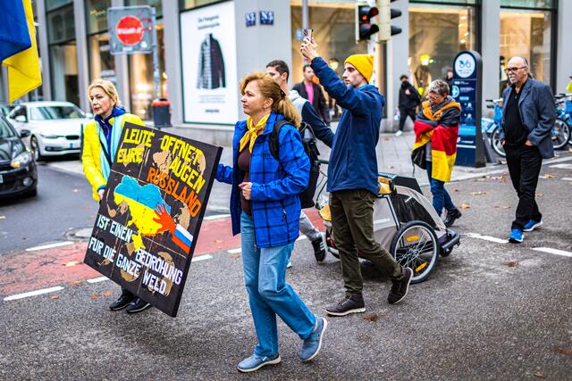  "Solidarität mit der Ukraine" lautete das Motto des Demonstrationszugs. | Foto: Christian Gaier