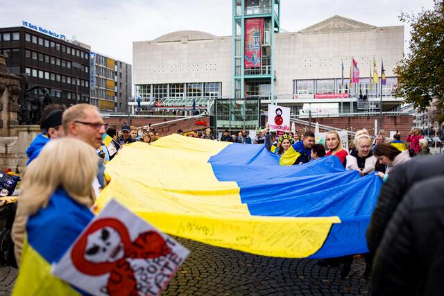  "Solidarität mit der Ukraine" lautete das Motto des Demonstrationszugs. | Foto: Christian Gaier